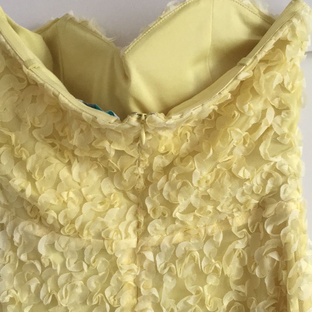 Strapless yellow dress - Picture 4 of 6